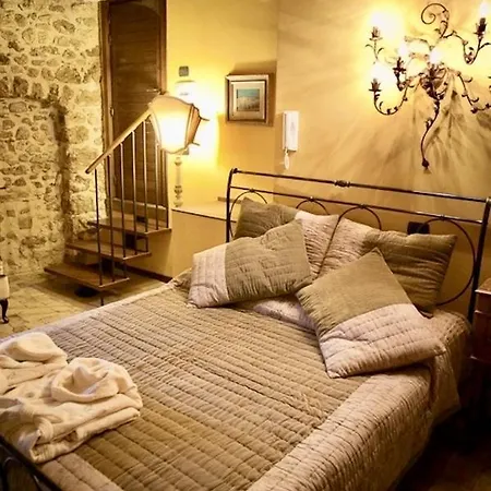 לינה וארוחת בוקר Torre Dei Sogni 3*